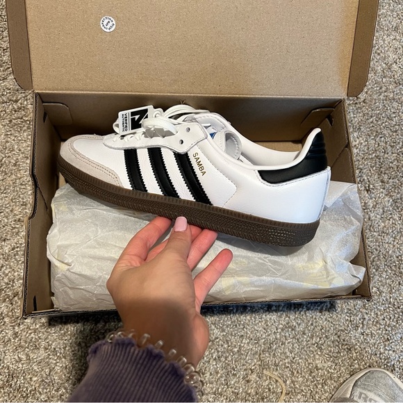 Adidas Samba OG Cloud Shoes Women’s 7.5/youth 6 - Picture 3 of 5